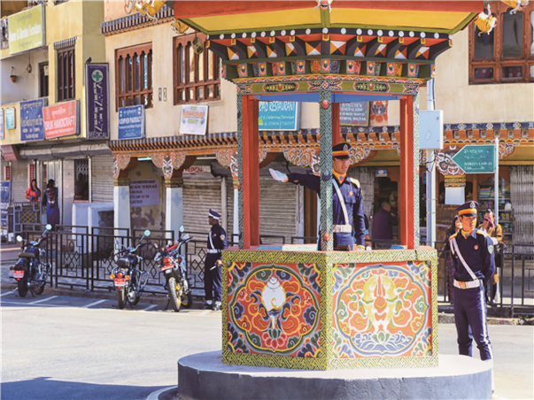 행복의 나라 부탄 항공 일주 9일 ＜노쇼핑/비자포함/국내선이동2회.탁상사원＞